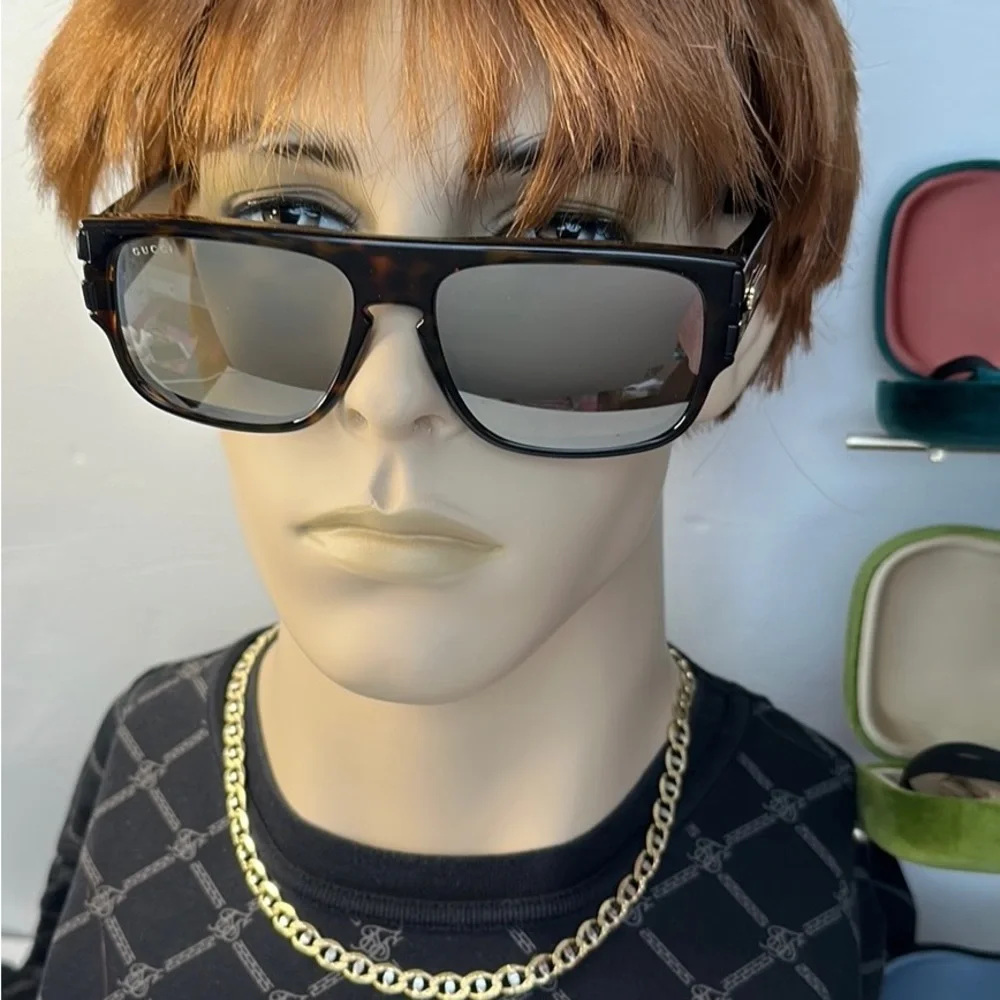 Authentic- New GUCCI SIlver Square Men's Sunglasses GG0664S 004 58